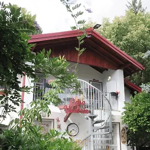 https://relax-casa-victoria.bucharesthotelsnow.com
